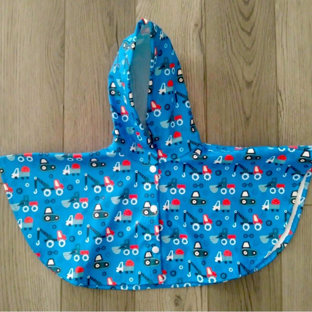 NEW BABY Rain Poncho with Tags!